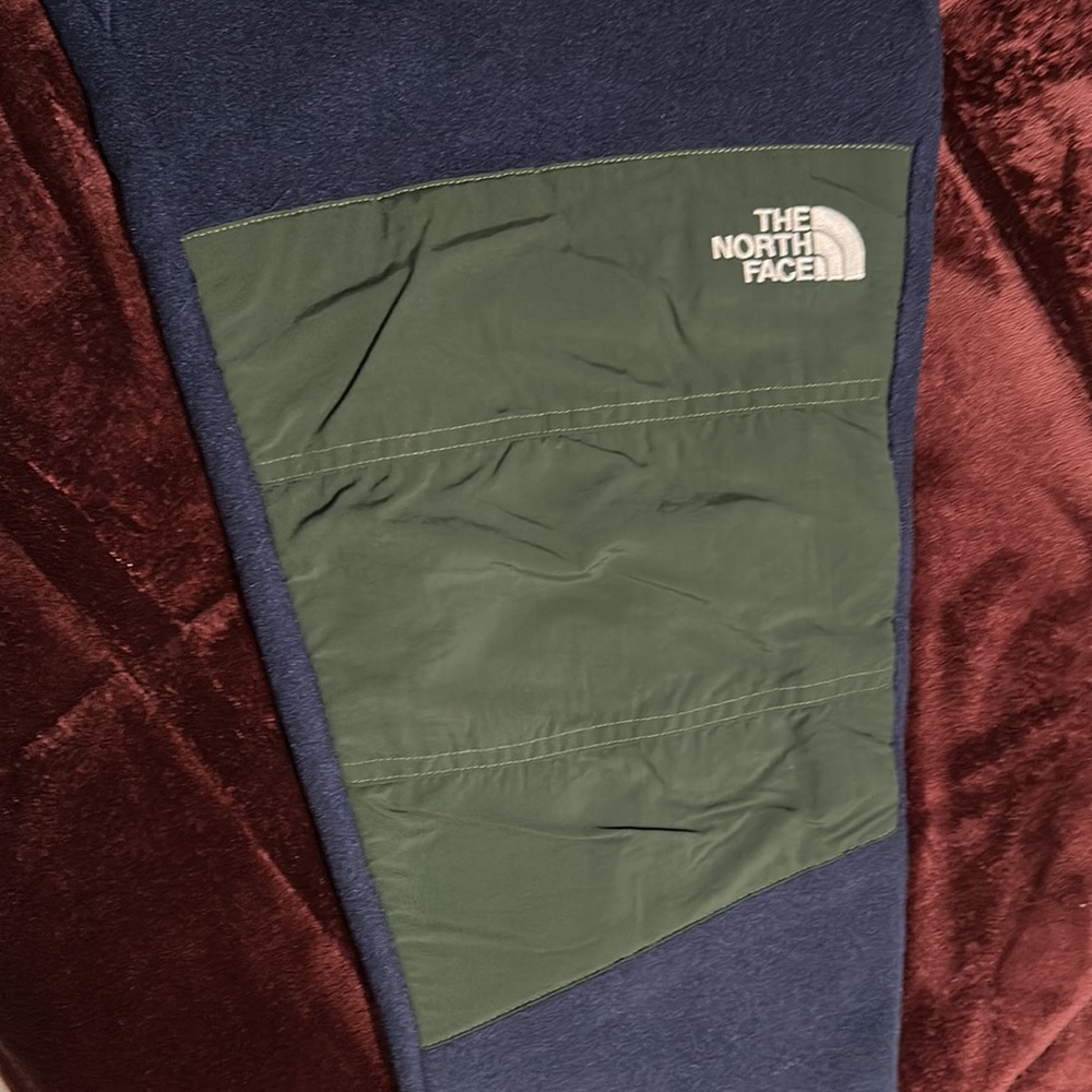 North face, Denali pants, new size medium green and dark blue